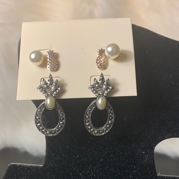 Jewelry - Pineapple Gold/silver/Pearl 3 Piece bundle Set ( NWT)